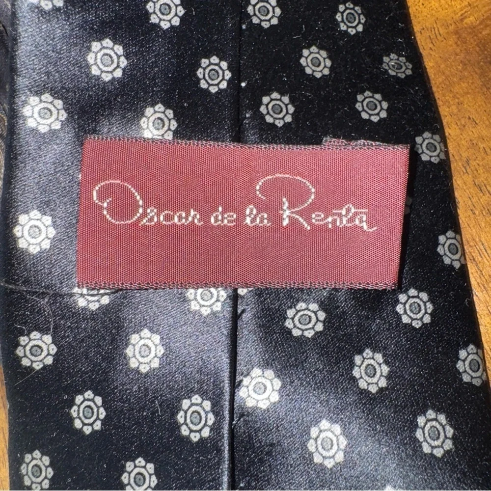 Vintage Lot of 2 Oscar de la Renta 100% Silk Mens Necktie Ties Couture